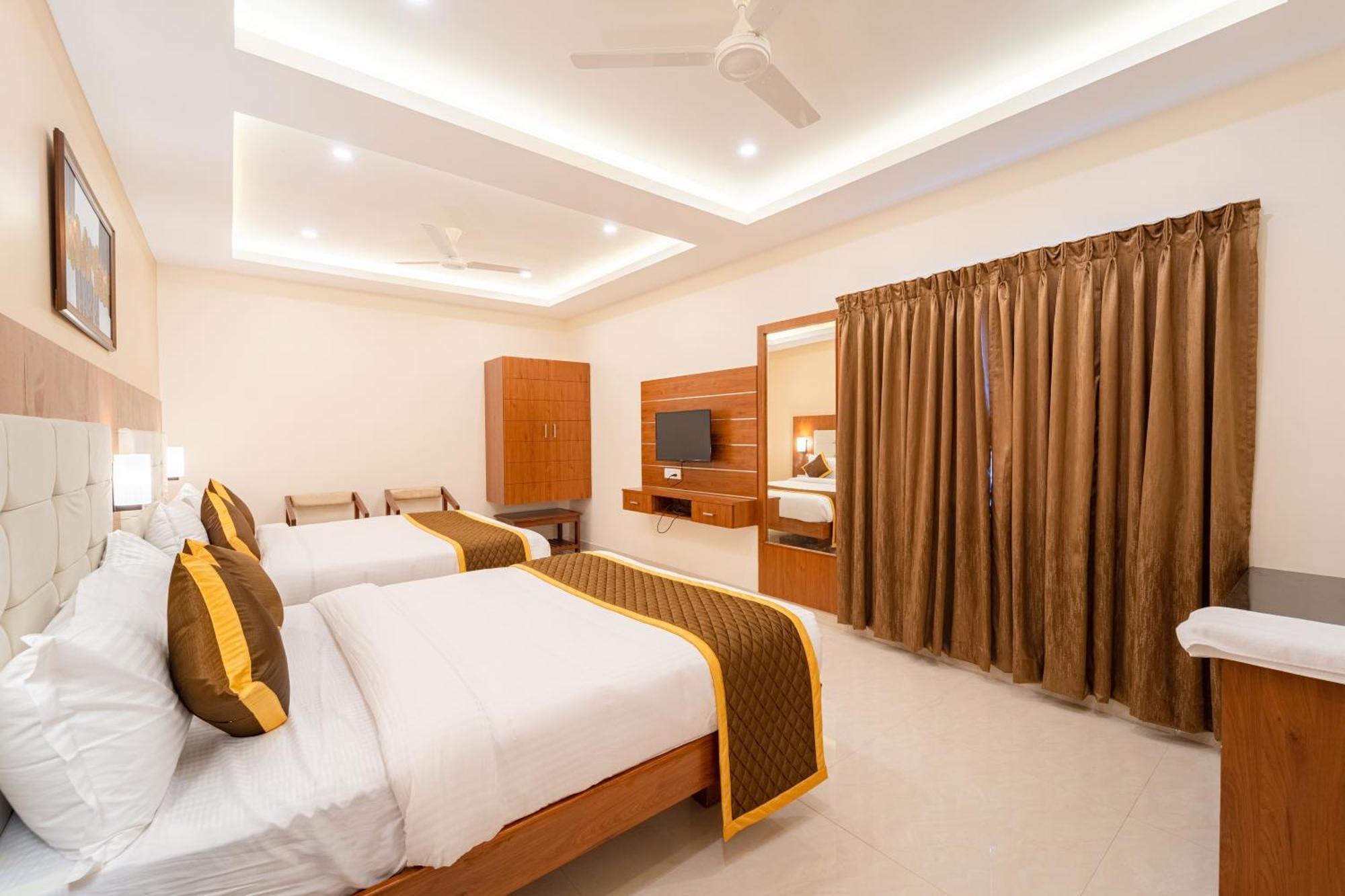 Welcome Grand Residency Пондичерри Экстерьер фото