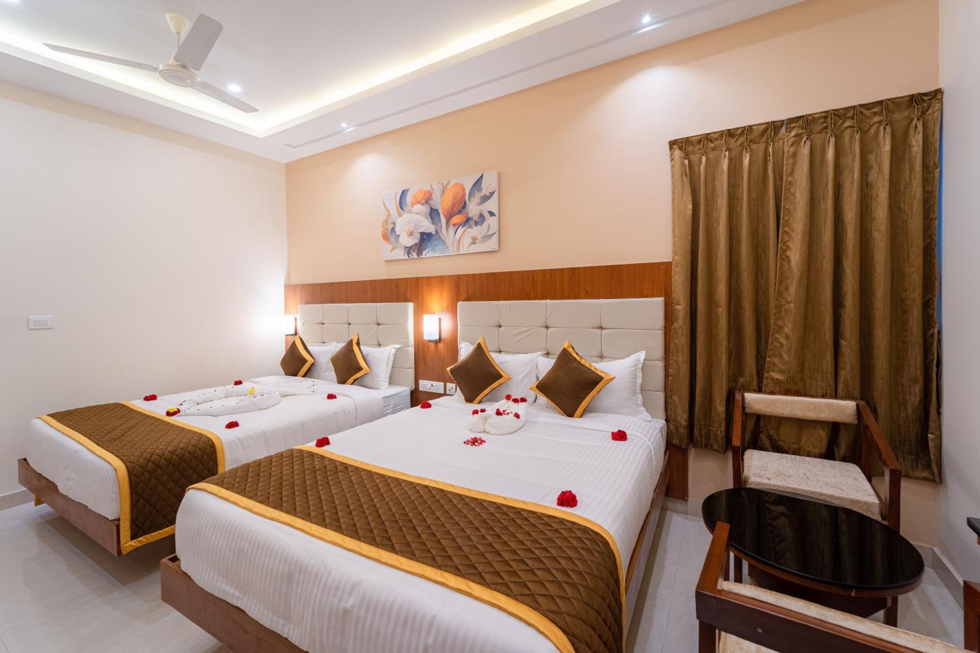 Welcome Grand Residency Пондичерри Экстерьер фото