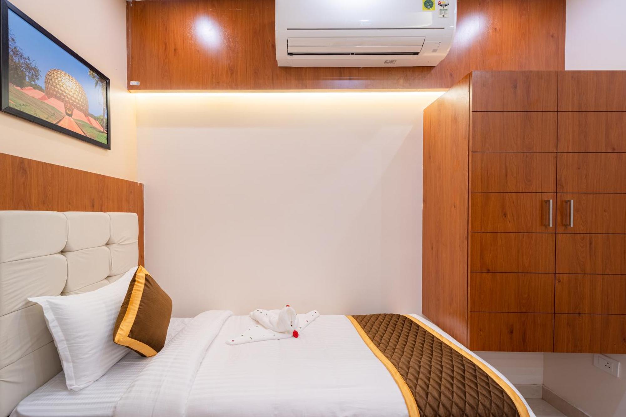 Welcome Grand Residency Пондичерри Экстерьер фото